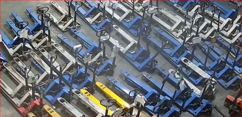 Manual Pallet Jacks - Shipment # 330179